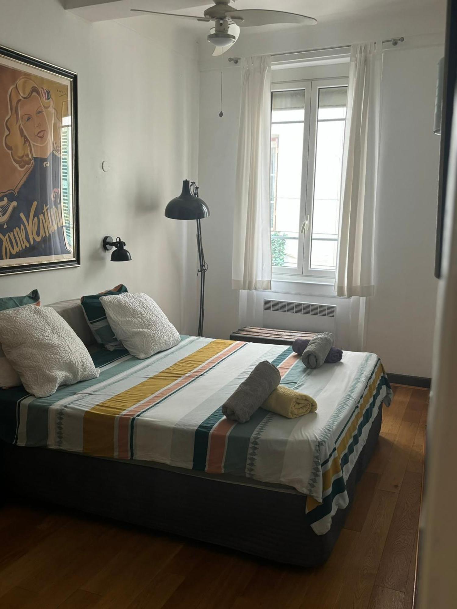 2 Bedroom Funky Apartment In The Heart Of The Old Town Of Antibes Luaran gambar